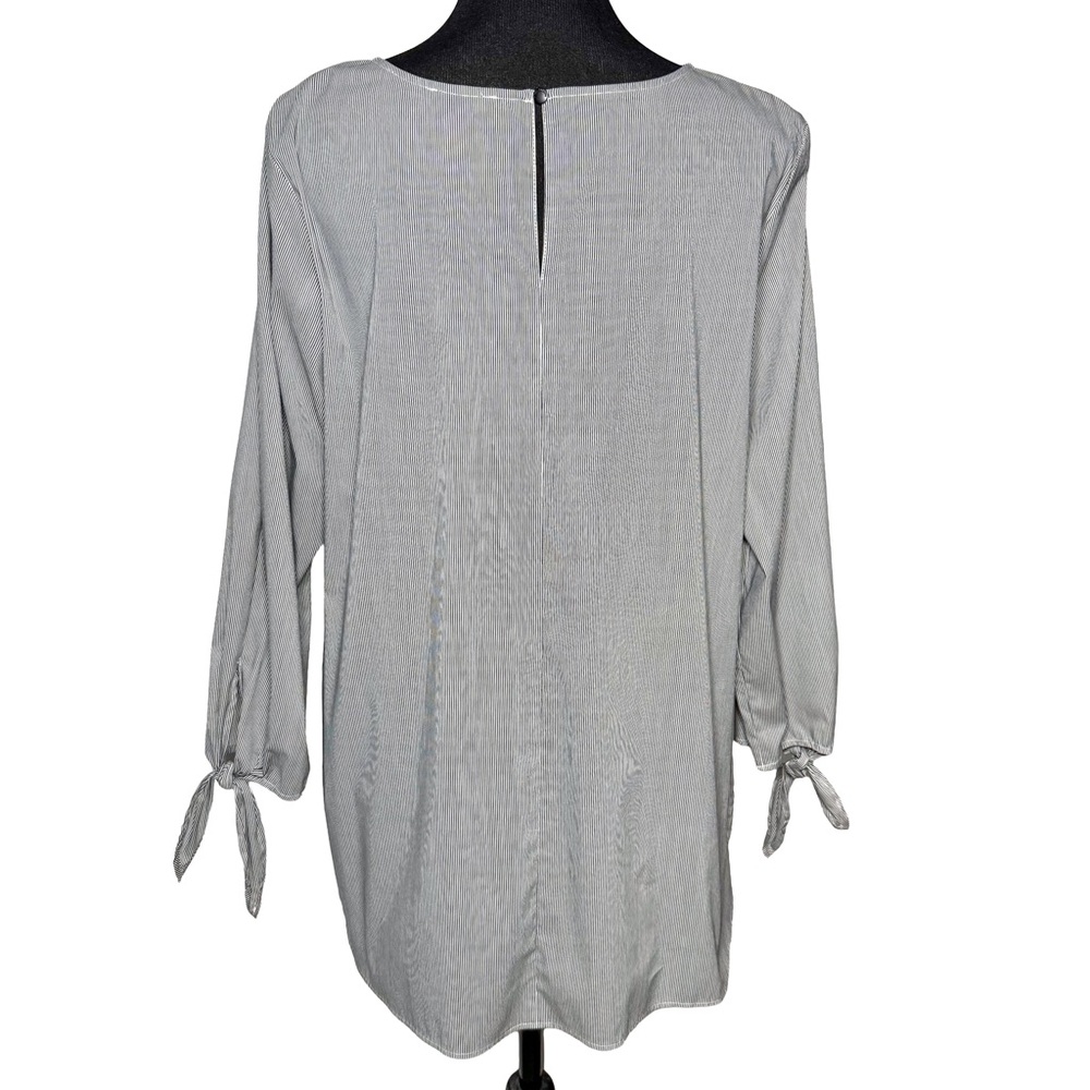 Vince Camuto Women’s Pinstripe Blouse Black White Tie Sleeve L Classic Top NWT - Picture 2 of 12